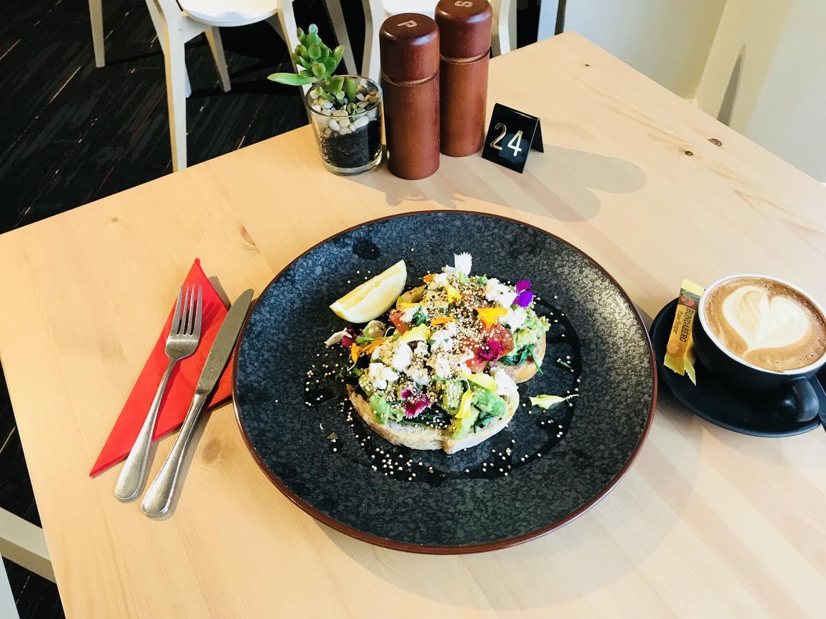 Beau Monde International Hotell Doncaster East Eksteriør bilde