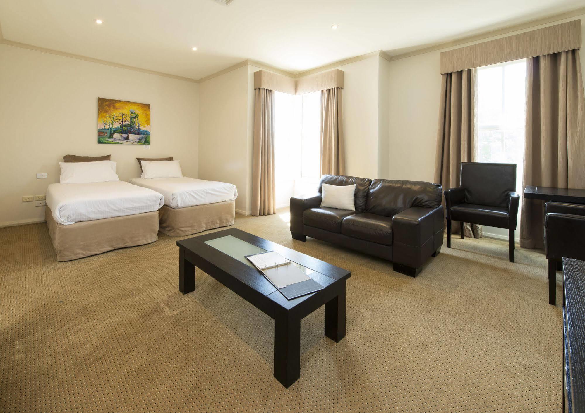 Beau Monde International Hotell Doncaster East Eksteriør bilde
