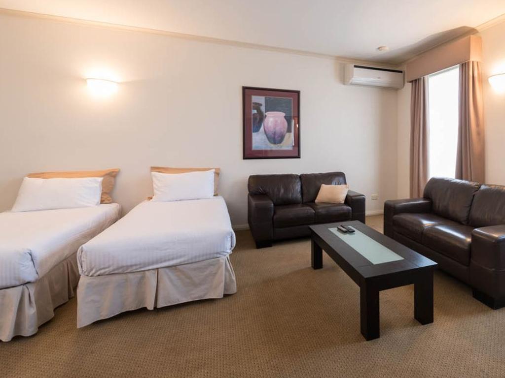 Beau Monde International Hotell Doncaster East Eksteriør bilde